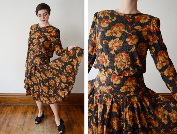 1980s Dark Floral Rayon Dress - L