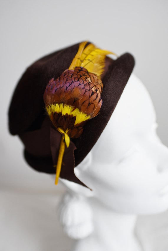 40s/50s Brown Cap with Yellow Feather - image 2