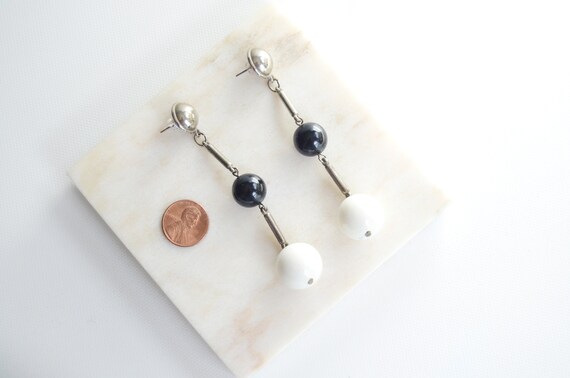 1980s Pierced Dangle Earrings - image 4