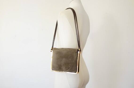 1970s Brown and Brass Purse - image 4