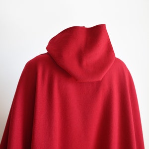 1980s Red Wool Coloratura Cape S/M/L/XL image 3