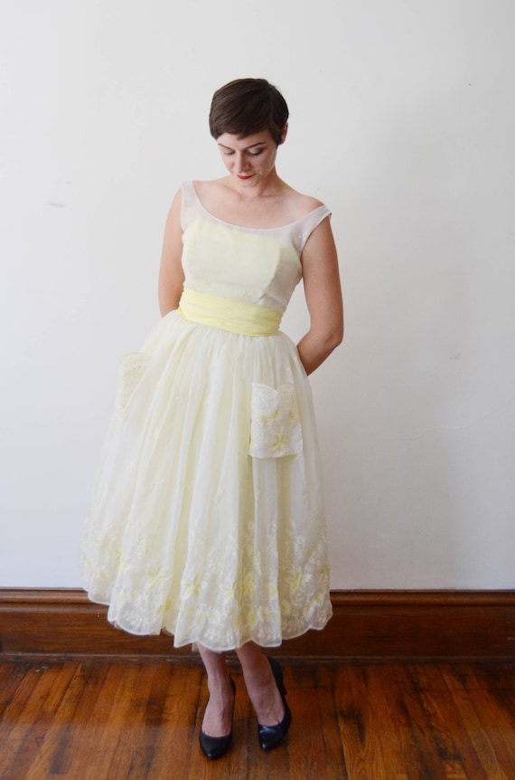 1950s White and Yellow Embroidered Dress - S - image 9