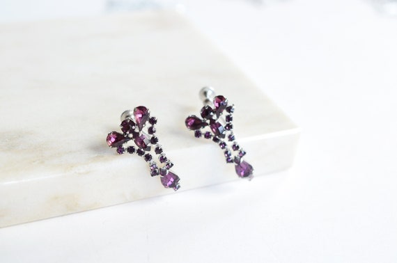 SALE Screw-back 50s Purple Rhinestone Dangle Earrings