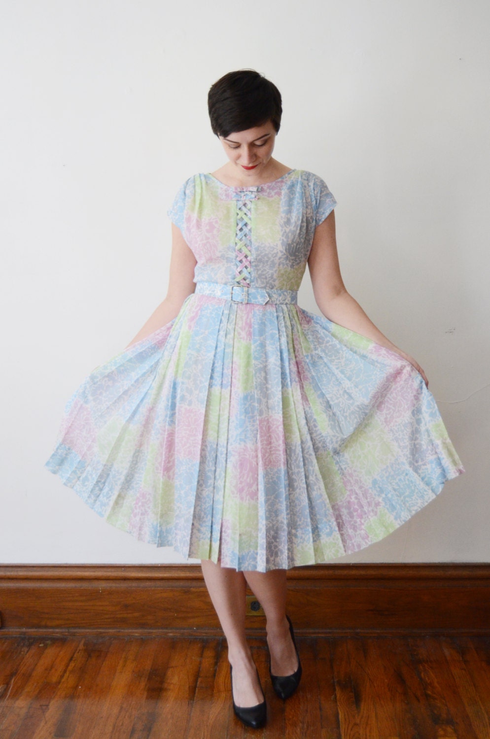 1950s Pastel Floral Dress with Lattice Bodice M