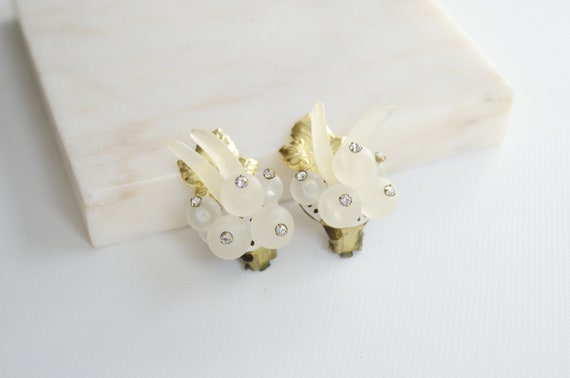 SALE 1950s Clear Fruit Cluster Earrings