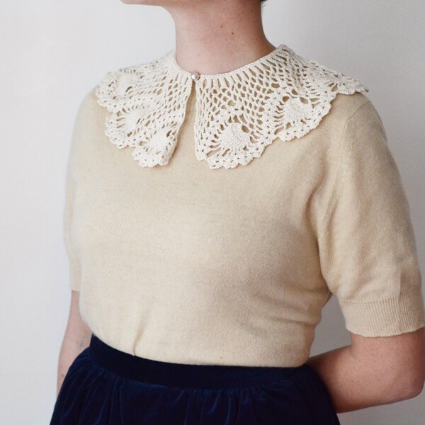 Vintage Ivory Crochet Collar