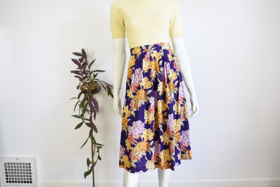 SALE 1980s Purple Floral Rayon Skirt - L