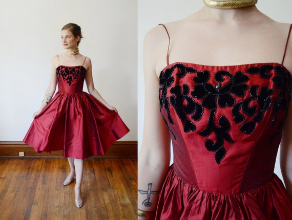 1950s Beaded Red Dress from Saks Fifth Avenue - XS