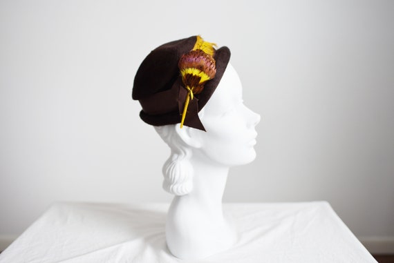 40s/50s Brown Cap with Yellow Feather - image 1