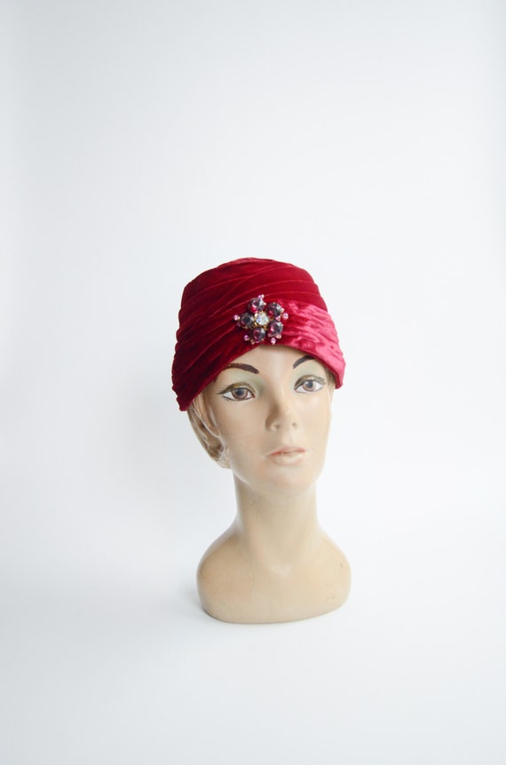 1960s Red Velvet Turban