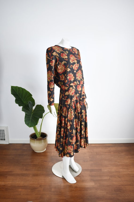 1980s Dark Floral Rayon Dress -  L - image 3