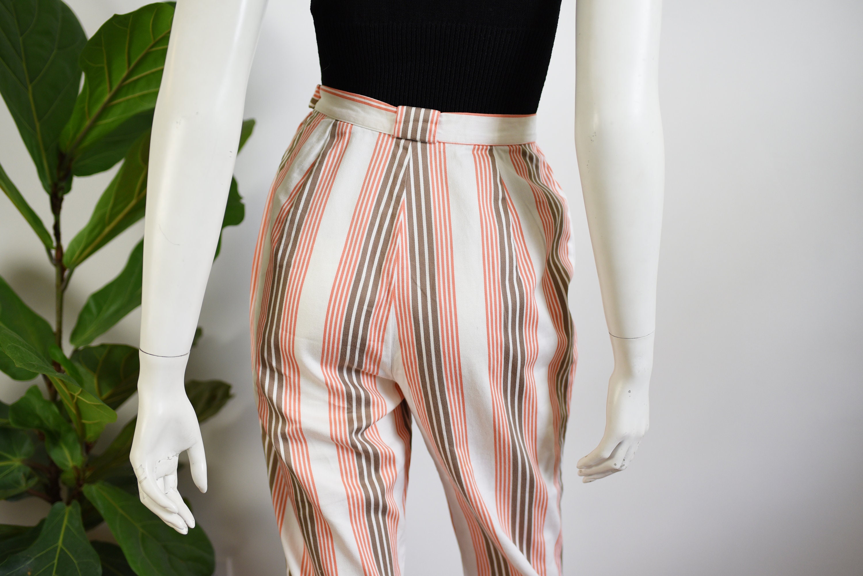 Bobbie brooks capri pants best sale