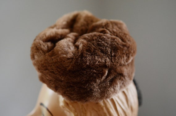 Roe Kauffman Fur 1940s Tiny Tilt Hat - image 8