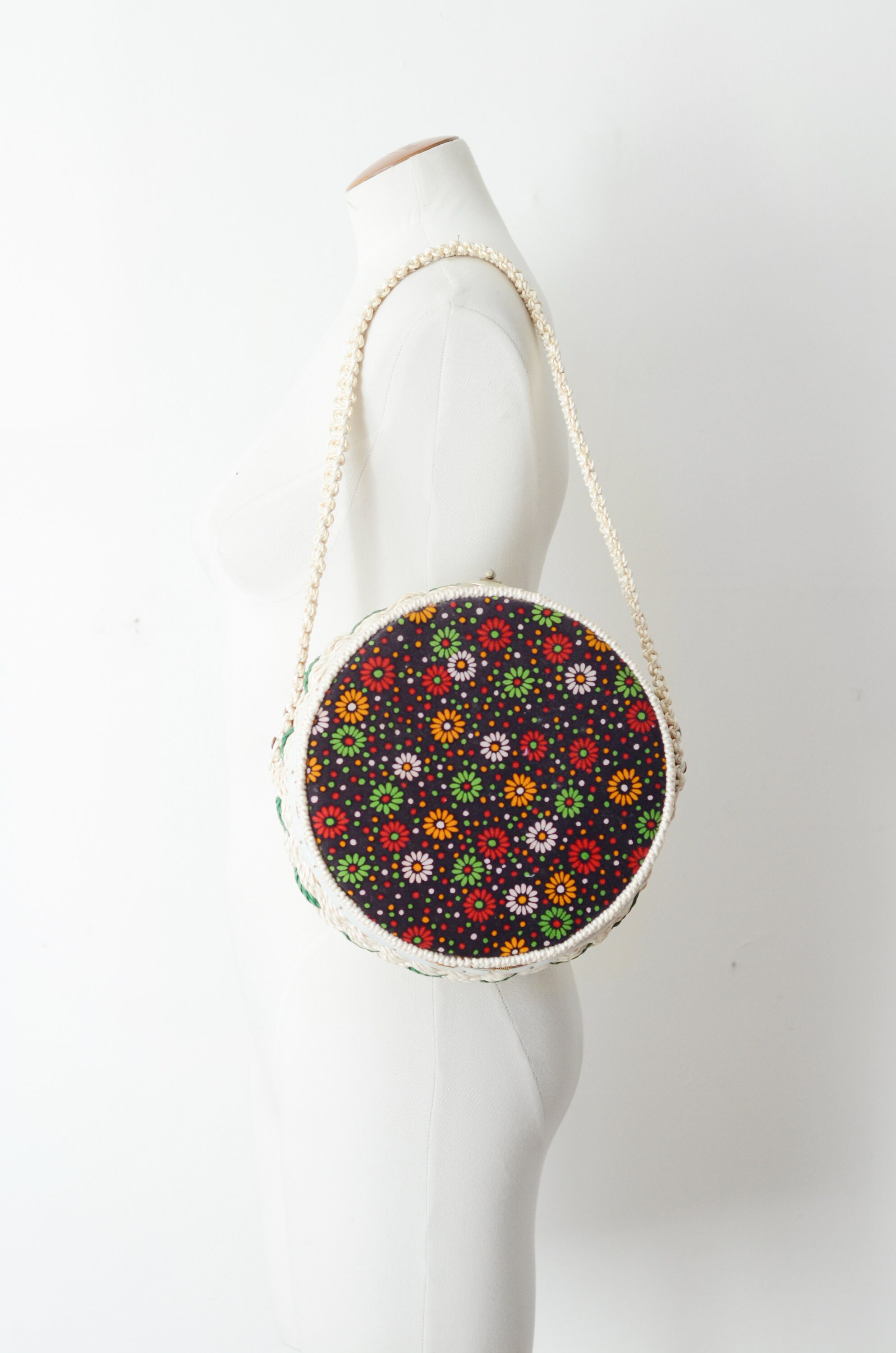 round basket purse