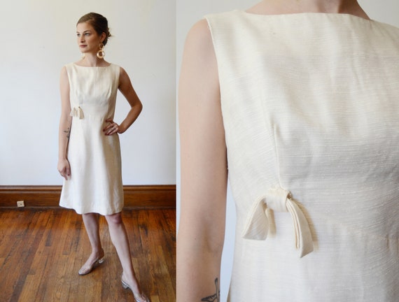 1960s Cream Shift Dress - XS