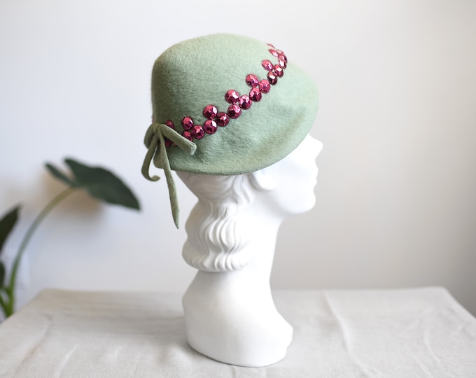 1950s Sage Green Hat with Metallic Pink Studs