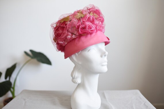 Gigantic 60s Floral Bubble Hat