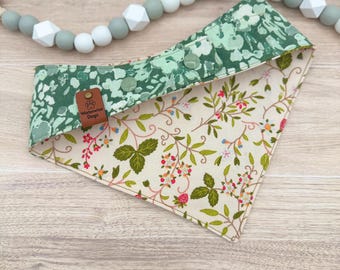 Bandana reversible para perro con estampado de fresa y doble cierre a presión – Accesorio para mascotas