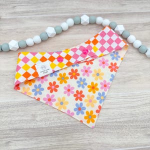 Reversible Dog Bandana: Groovy Flowers & Checkered Print with Snaps
