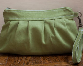 green pleated wristlet clutch // spring fashion // zippered wristlet // small zipper purse // pea green // the delta clutch // READY TO SHIP