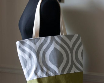 market or beach tote bag // grey mod and pea green canvas // cotton webbing straps // limited edition // READY TO SHIP