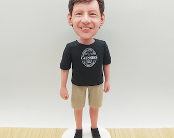 Gepersonaliseerde bobblehead-figuur: aangepaste 3D-pop van polymeerklei