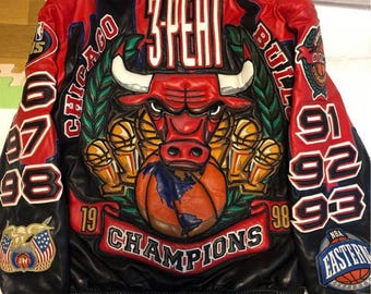 激レア✨Jeff Hamilton NBA シカゴブルズ3連覇ジャケット 激レア✨Jeff Hamilton NBA シカゴブルズ3連覇ジャケット - メルカリ