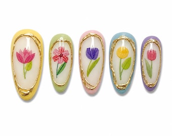Pastel Spring Meadow Floral Press On Nails: Rainbow Pastel Colors, Handmade, Customizable, Handmade, Mothers Day Nails