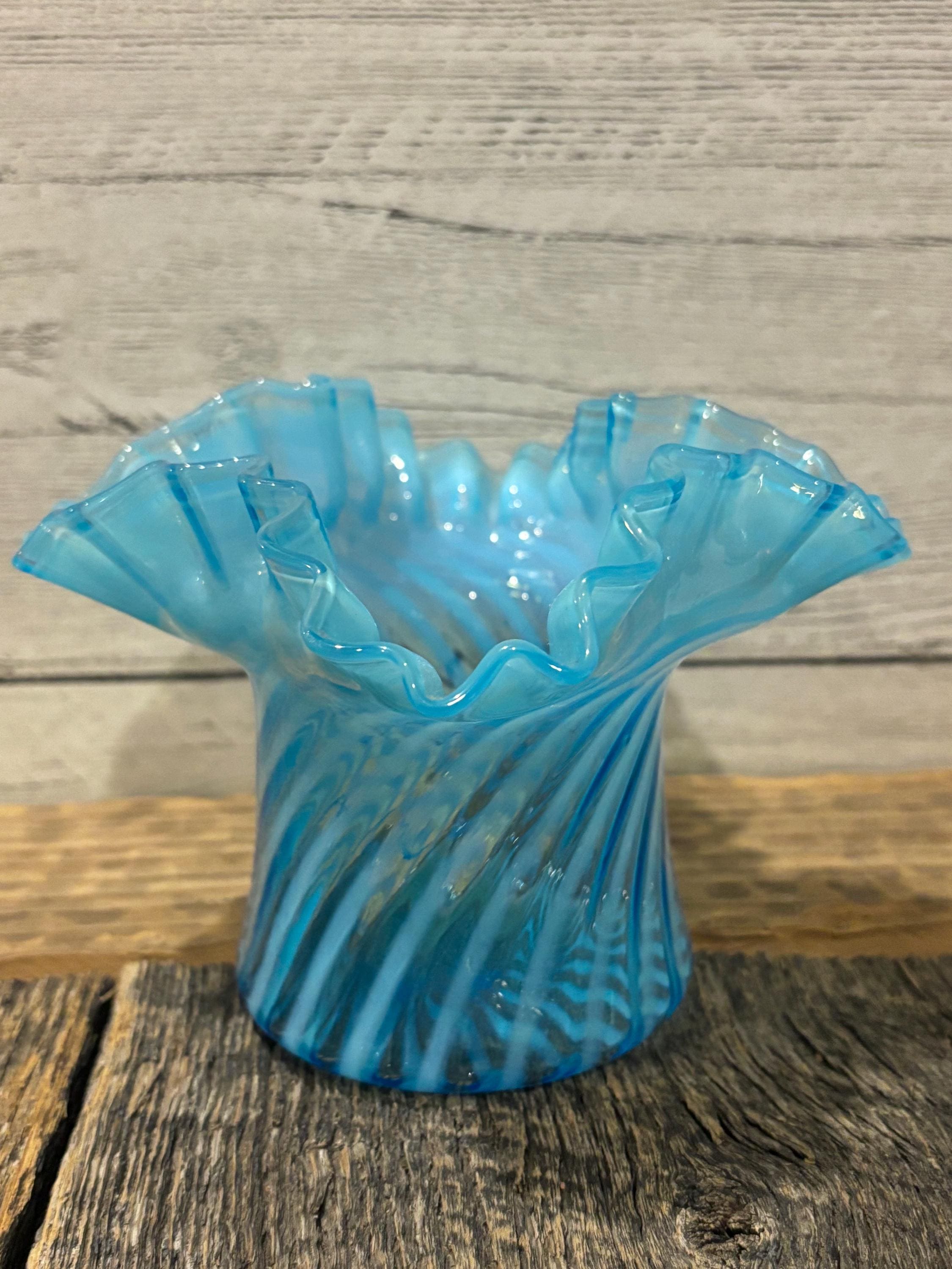 フェントンブルー オパールセント スワール 花瓶 - Etsy 日本