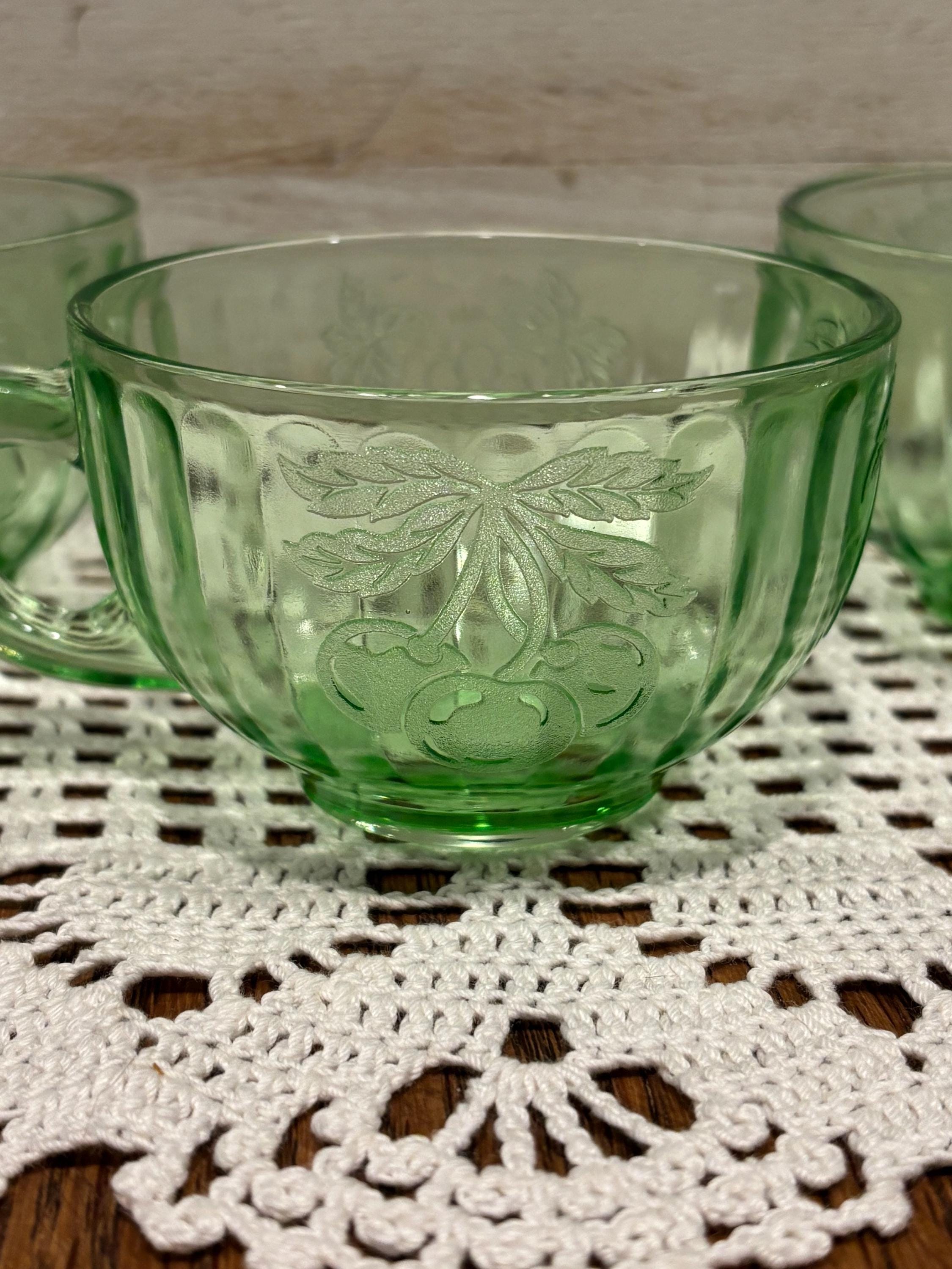 ウランガラスティーカップトリオ - Etsy 日本