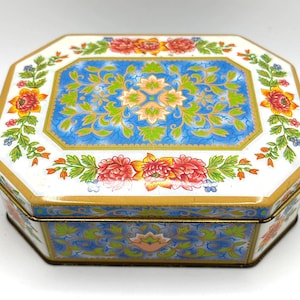 Antique Daher Decorative Tin