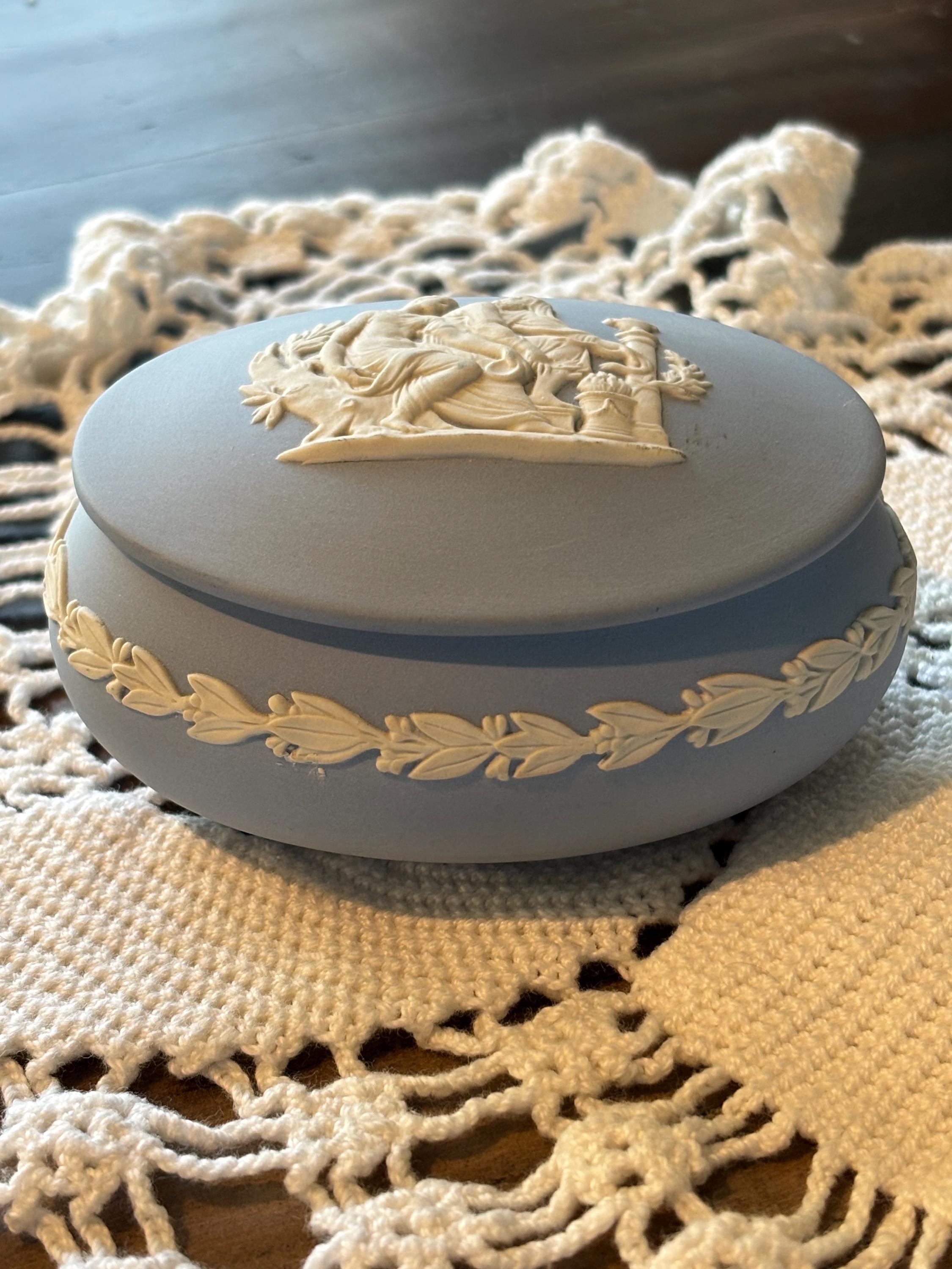 ヴィンテージ ウェッジウッド 磁器小物入れ - Etsy 日本