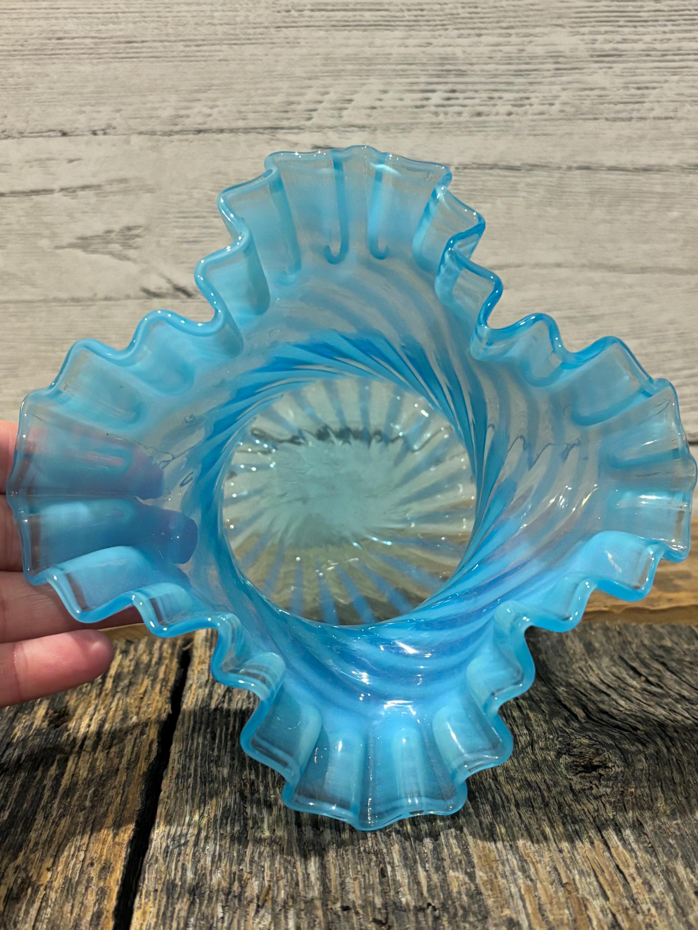 フェントンブルー オパールセント スワール 花瓶 - Etsy 日本