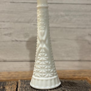 Anchor Hocking Bud Vase