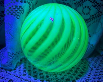 1800s Vaseline and Custard Swirled Glass Sphere