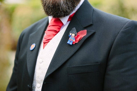 Boutonnière Mr, oui ! Mais quoi d'autre à la place des fleurs ? 3