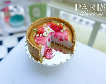 MTO-Strawberry Cheesecake - 12th Scale Miniature Food