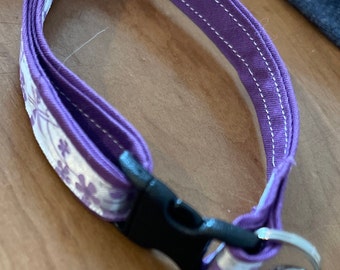 Purple flowers Cat Collar