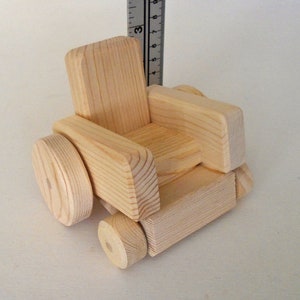 Wood Toy Small Paddle Boat Set of 4 Rubber Band Powered Wooden Bathtub Boat Waldorf toy Jacobs Wooden Toys Handmade Kids Christmas gift