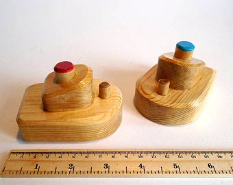 Wooden Toy Boat Set of 2, Small Wood Simple Bathtub Boat, Handmade Kids Bath Birthday gift, Waldorf inspired toy, Jacobs Wooden Toys