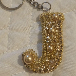 Carta, broches, joyas, bordados, llaveros, hechos a mano, cuentas, abalorios, únicos, regalo especial