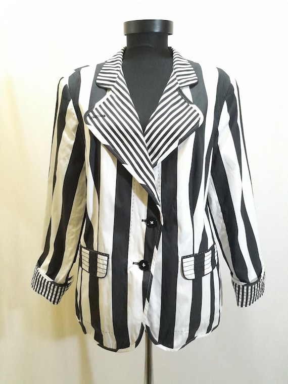 Classic 80s Black-white Striped Blazer, Women Button up Jacket