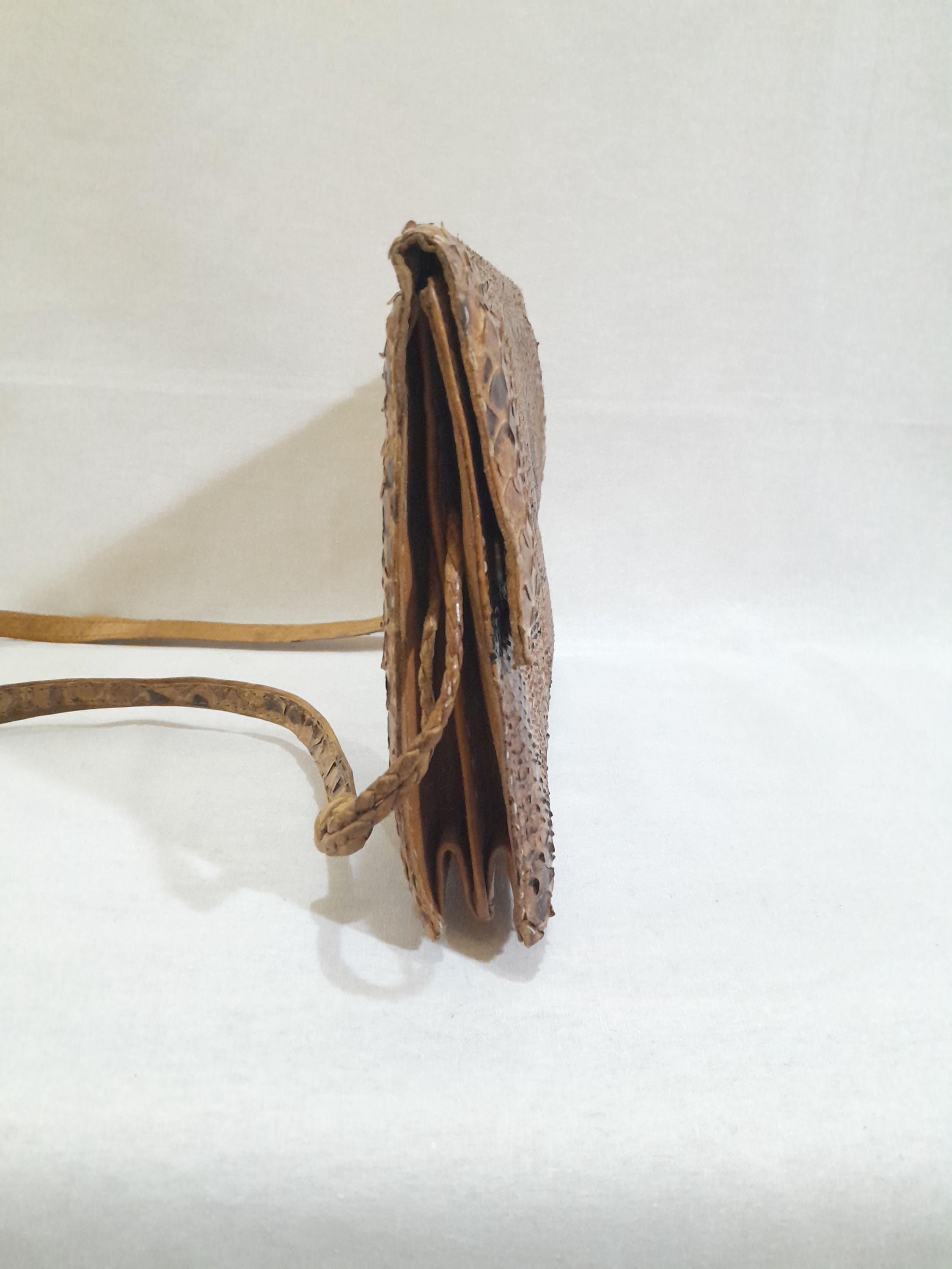 Sac Vintage En Cuir Verni Effet Reptile - Fermoir à Clé, Deux Soufflets, Très Bon état Occasion