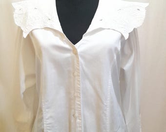 80s Vintage embroidered blouse, white cotton peasant shirt with embroidery