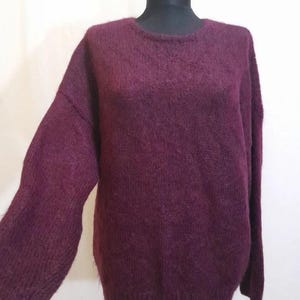 Handgjord mohair vintage vinröd cottagecore tröja, handstickad damtröja