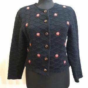 Pure virgin wool embroidery cardigan, 80s