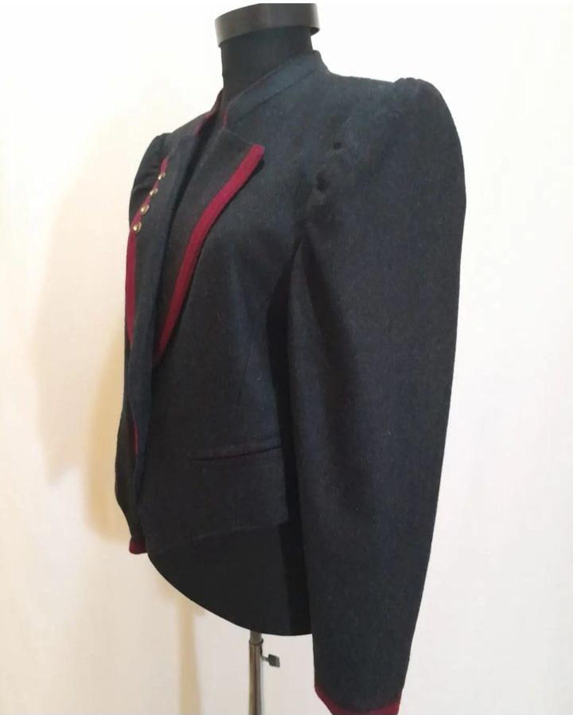 80s Vintage Tyrolean Wool  Jacket, Charcoal Puff Sleeve Trachten Blazer, Whimsigoth Dark Academia Style, foto 4 di 5