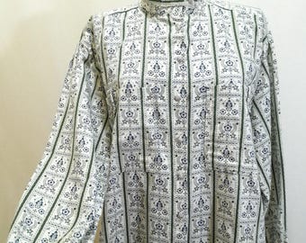 80s Vintage button up cotton floral blouse cottagecore , long sleeve shirt
