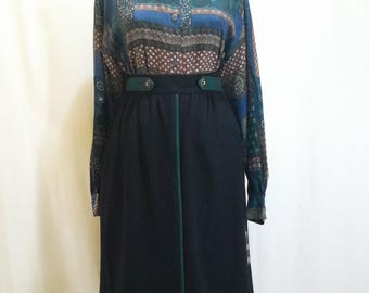 Pure wool vintage black skirt