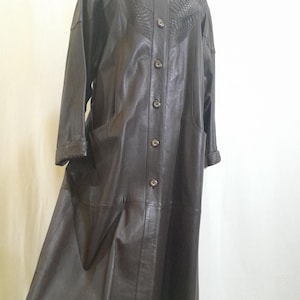 Vintage 90s oversized dark brown real leather long trench coat , embossed pattern